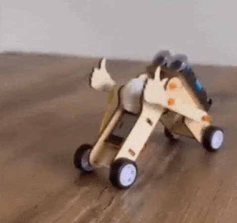 Thumbs-up Bot : Le robot qui vous donne un coup de pouce - Kit d'assemblage en bois STEM