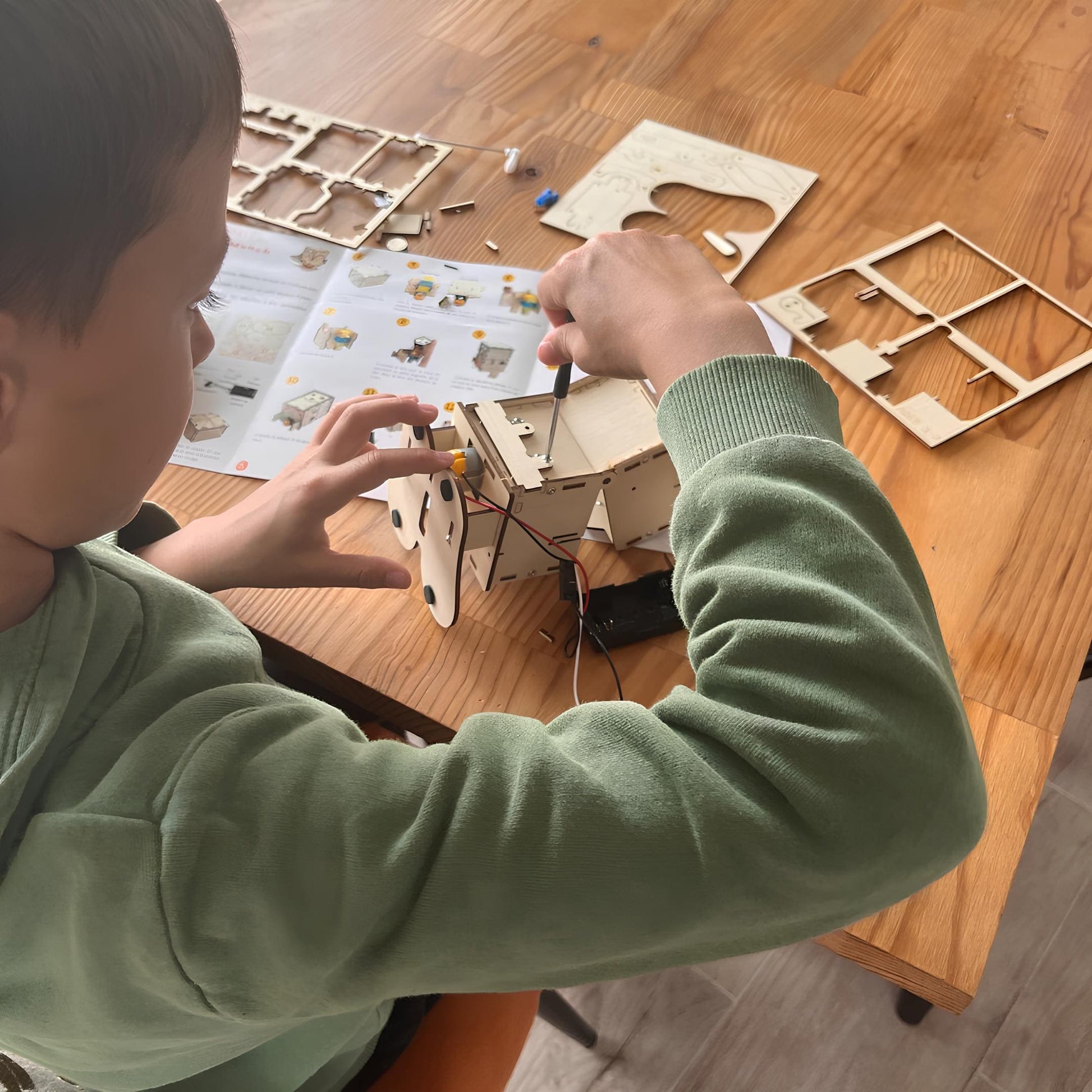 CoinMunch : Kits de Construction en Bois pour Enfants