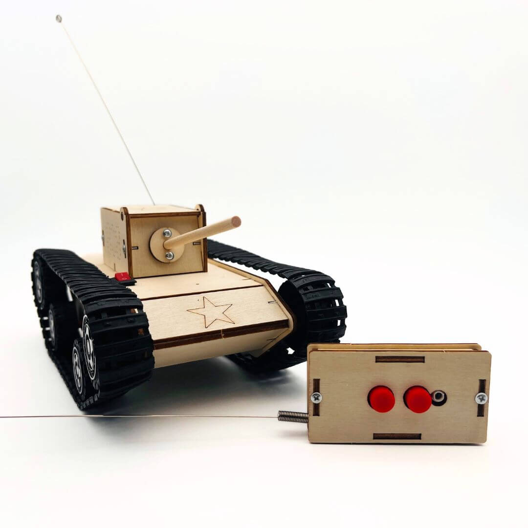 CharBot : Le compagnon idéal pour explorer les environs - Kit d'assemblage en bois STEM